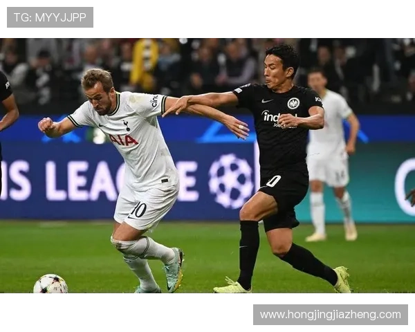 埃兰加谈莱万：每次对阵都全力以赴